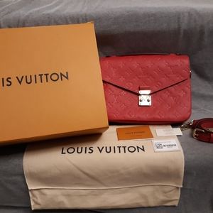 Louis Vuitton Handbag